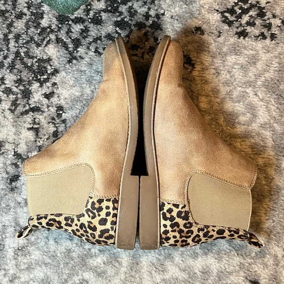 Seven Dials Beige+Cheetah Print Ankle Boots - Picture 7 of 8
